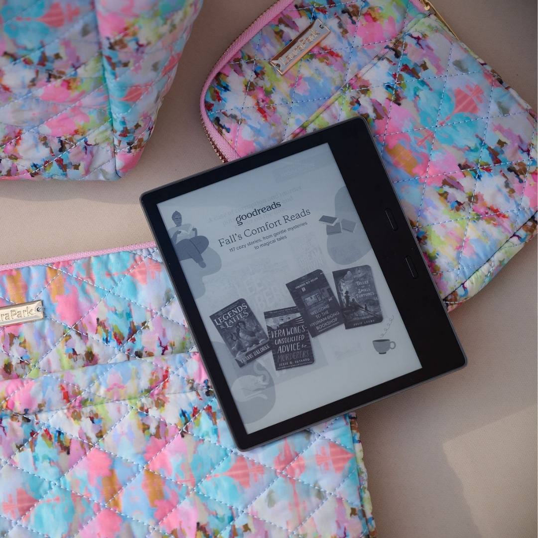 Brooks Avenue Quilted E-Reader Case - Image 3