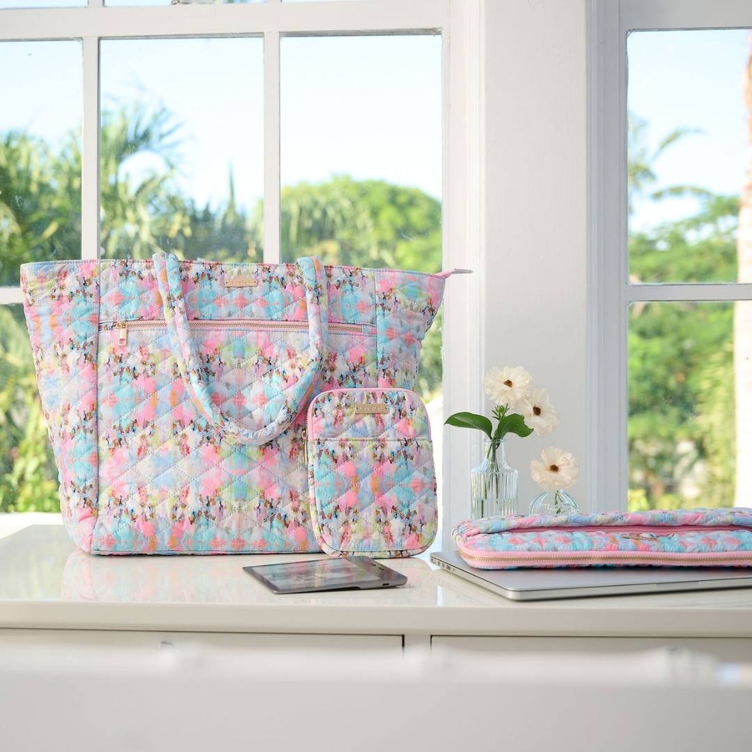 Brooks Avenue Quilted E-Reader Case - Image 4