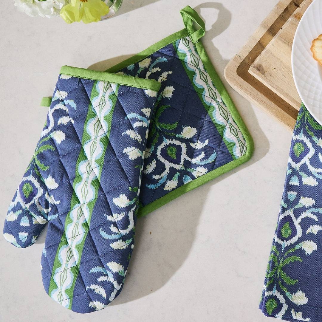 Rosemary Stripe Indigo Oven Mitt and Pot Holder Set - Image 2